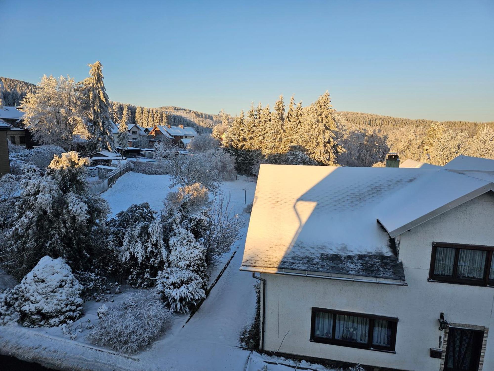 Gehlberger Landhaus am Schneekopf / Ferienwohnung Suhl Exterior foto